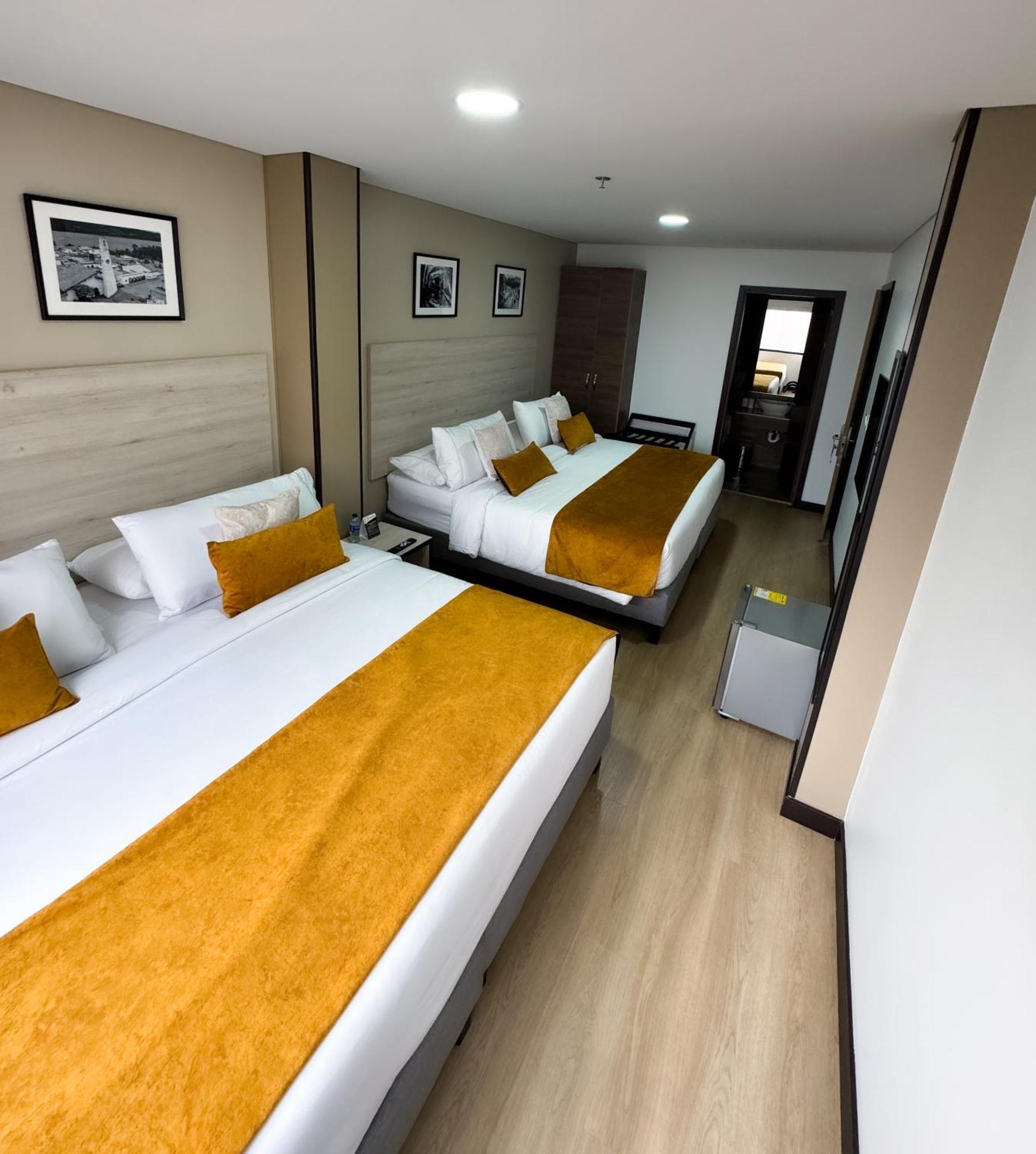 Hotel Wlh Gold Bogota Ngoại thất bức ảnh